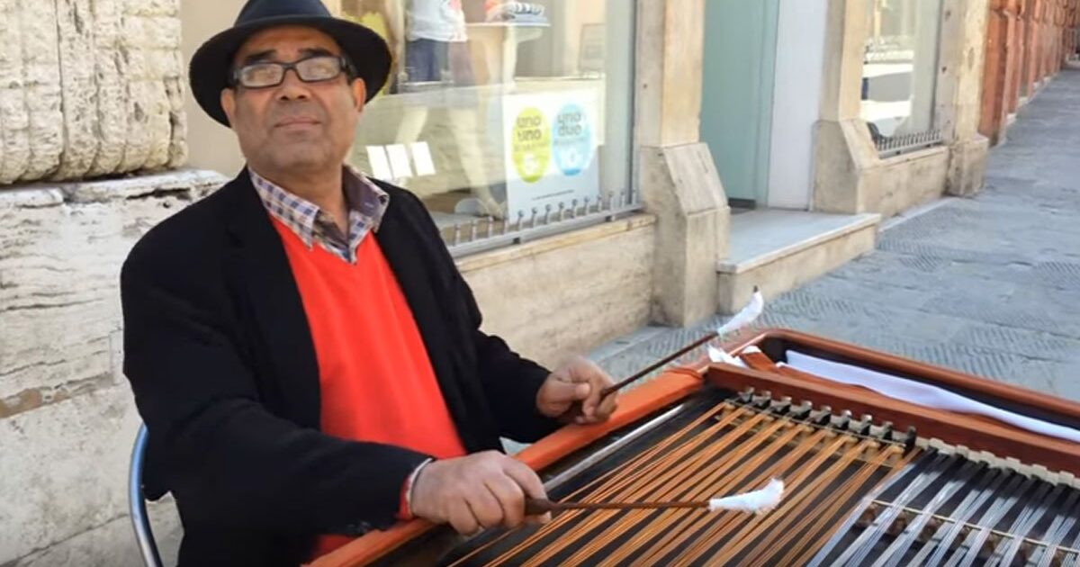 Un organetto di strada a Perugia