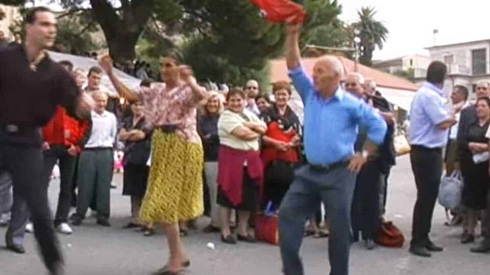 Tarantella a Riace - Calabria. Ballo popolare.