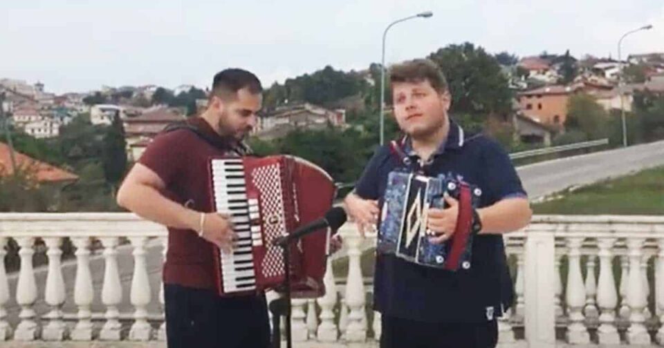 Polka del Trillo - Fisarmonica e organetto. Musica popolare italiana.