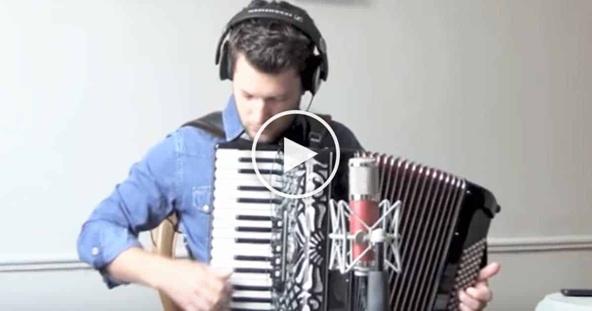 French Café Accordion – Jonny Kerry