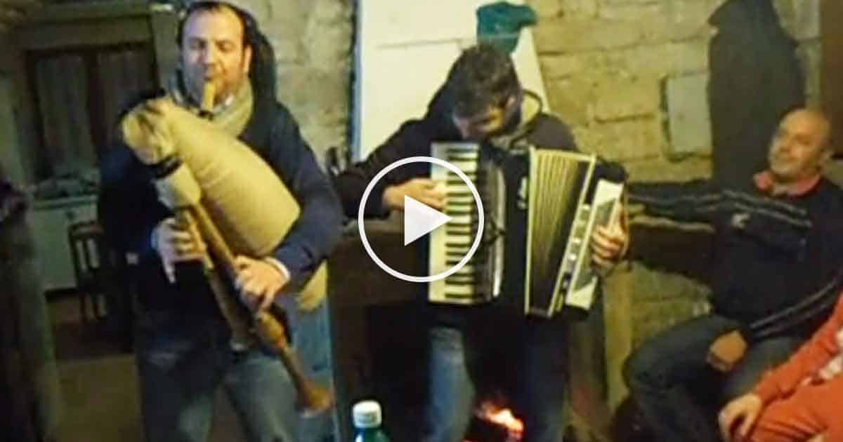 Tarantella Zampugnara con le Cantine Riunite