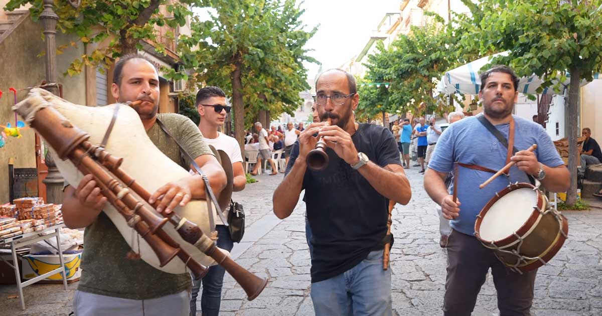 Zampognari Calabresi – Processione